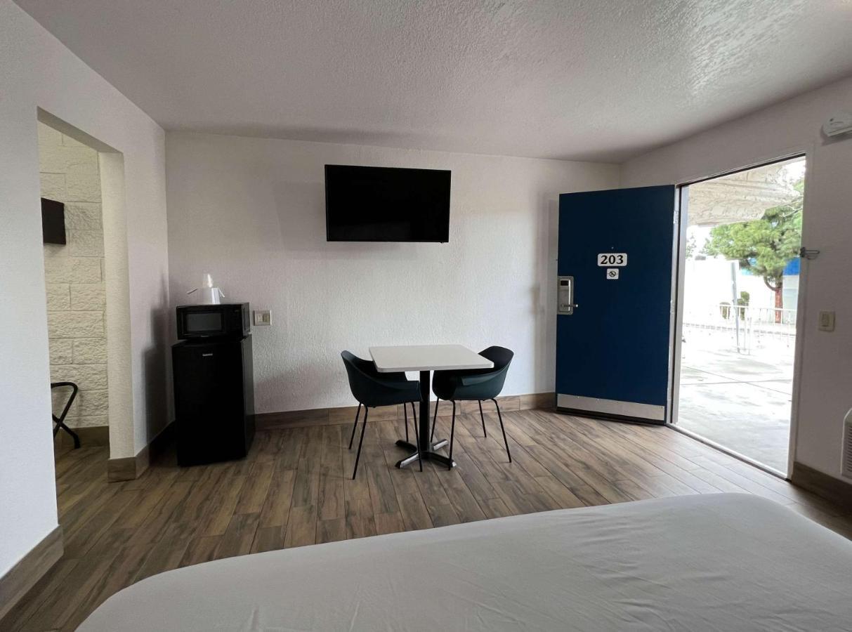 Motel 6-Orange, Ca - Anaheim Exteriér fotografie