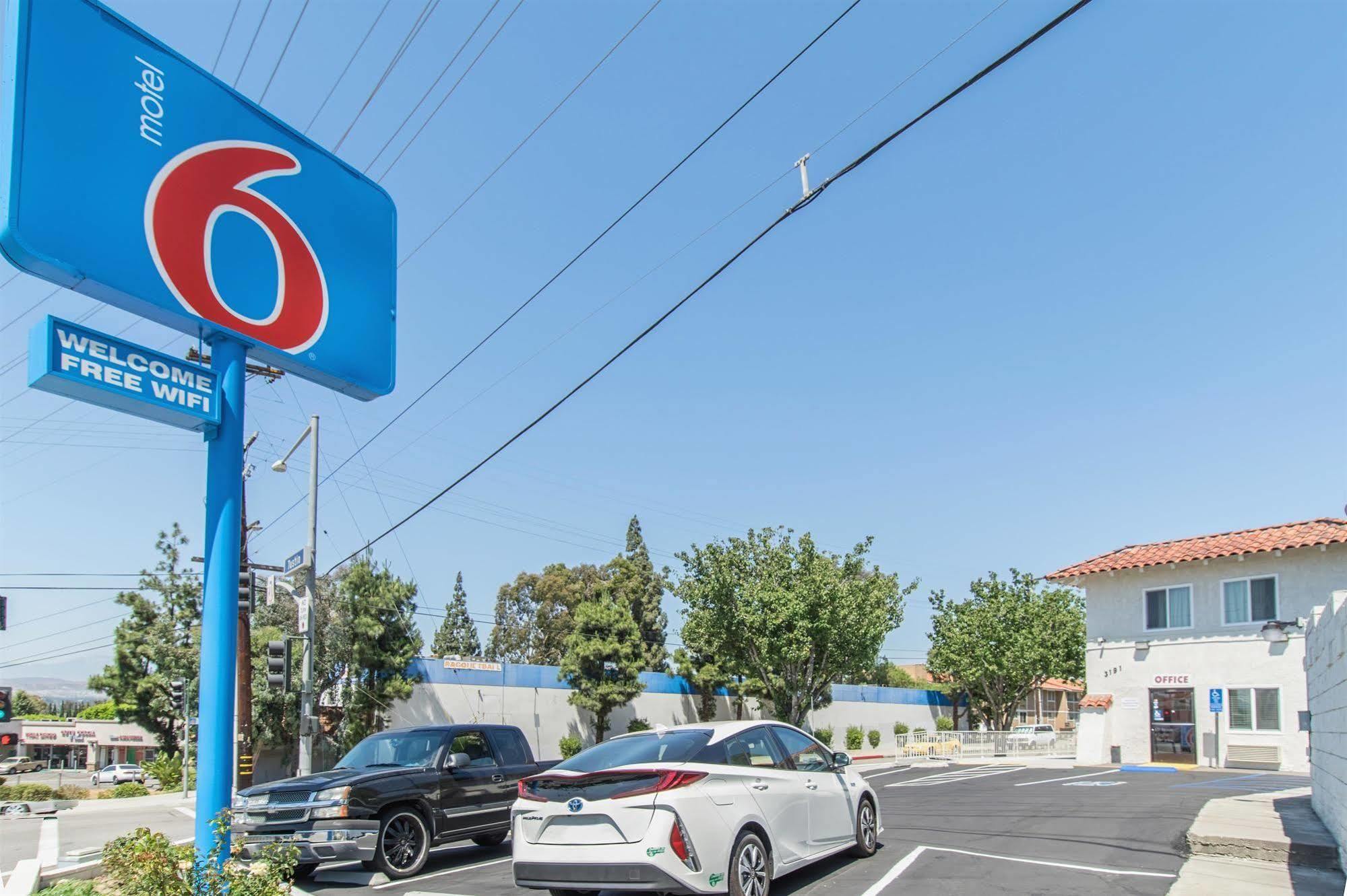 Motel 6-Orange, Ca - Anaheim Exteriér fotografie